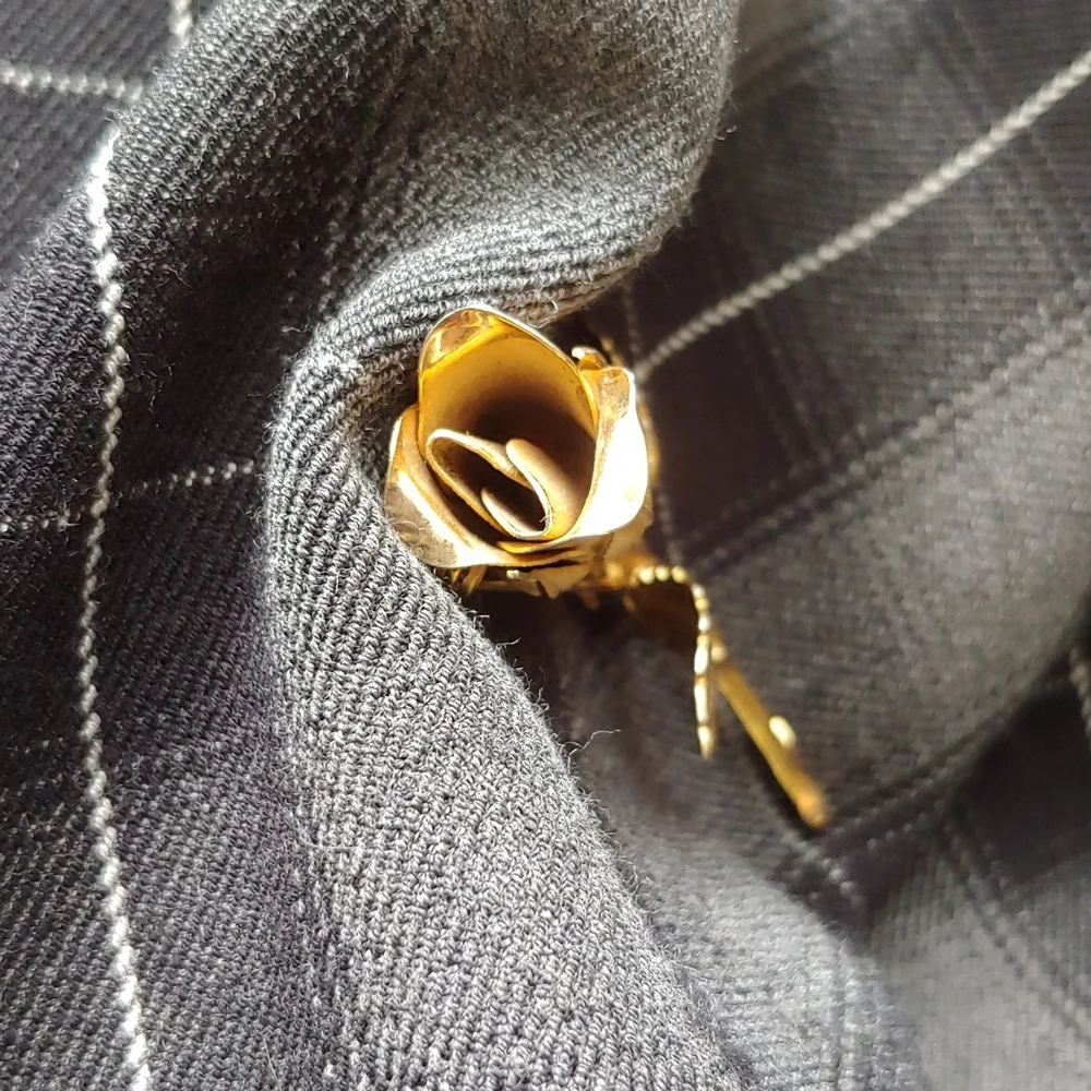 Vtg Giovanni Rose Brooch, Gold Tone